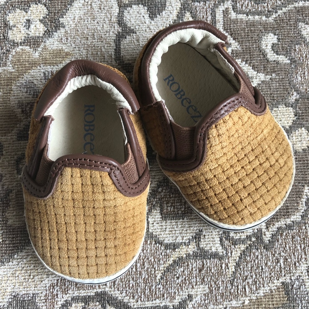 Robeez “Daniel Brown First Kicks” 0-3 Months Tan Suede Basketweave Slip-Ons